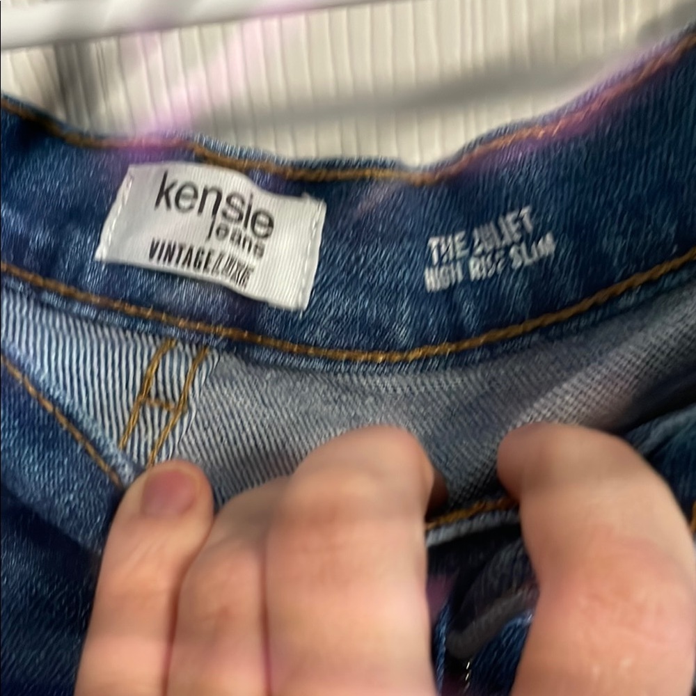 Kensie Blue Ankle Cropped Jeans with Distressed Details - Picture 2 of 4